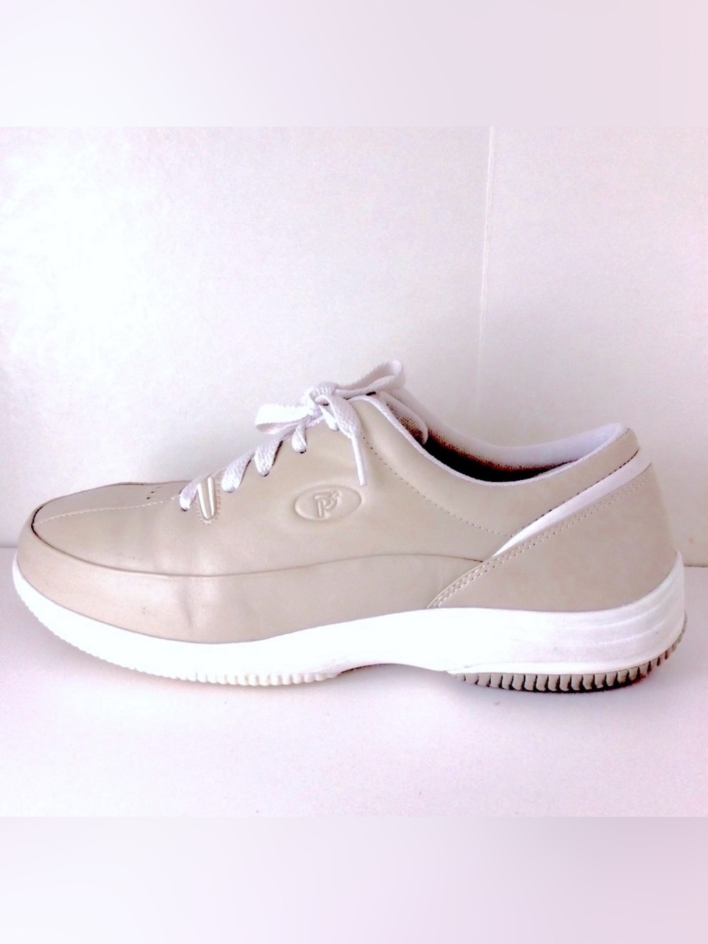Propet Light Beige Comfort Walking Shoes Leather Upper Activewear 9.5 M